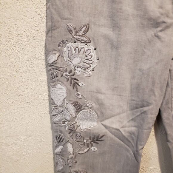 Chico’s Pull On Jegging Ankle Floral Embellishments Denim Sz 3R Grey - Picture 6 of 12